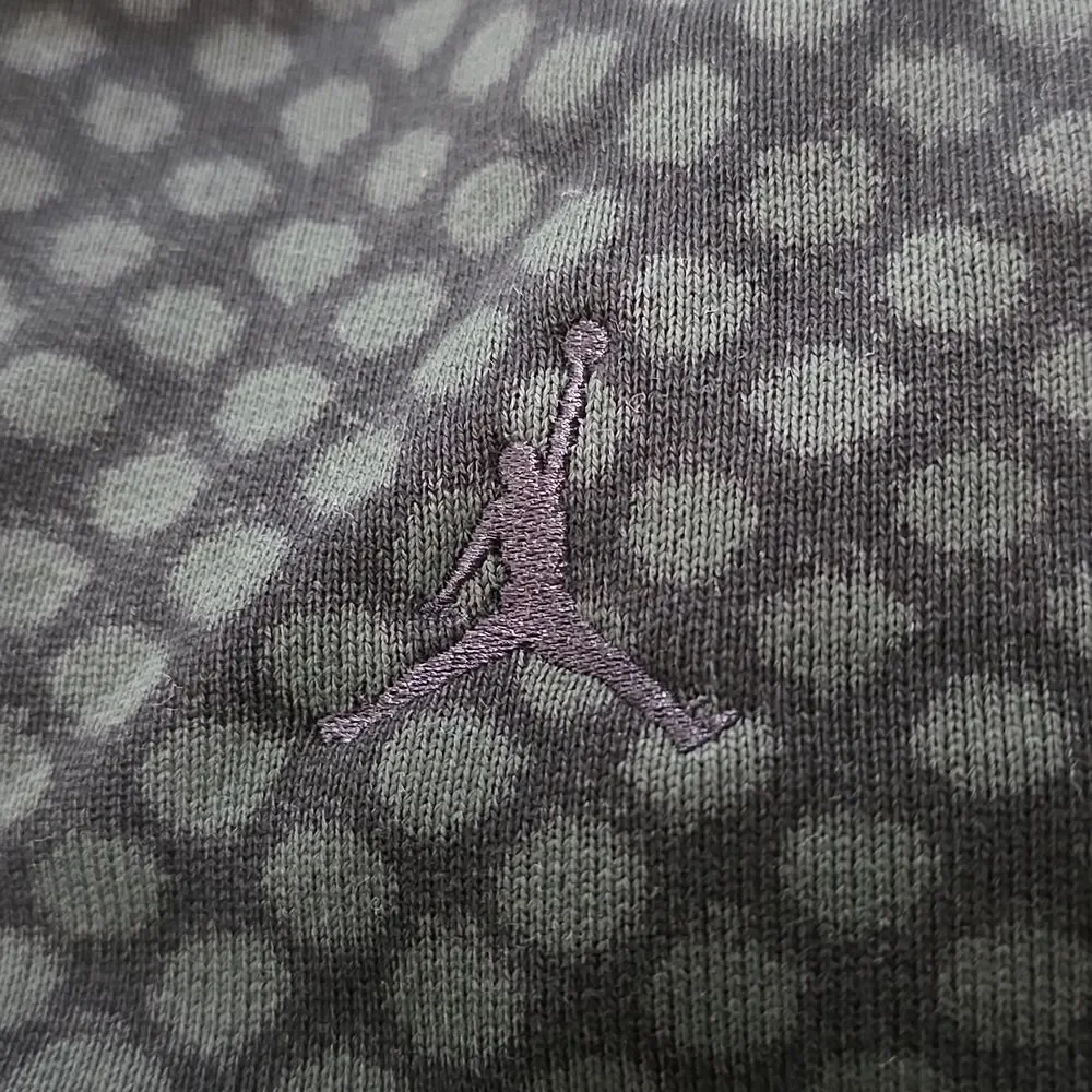 Nike Air Jordan LNY Men's Pullover Sweatshirt Snake Skin Jumpman Logo Black Grey